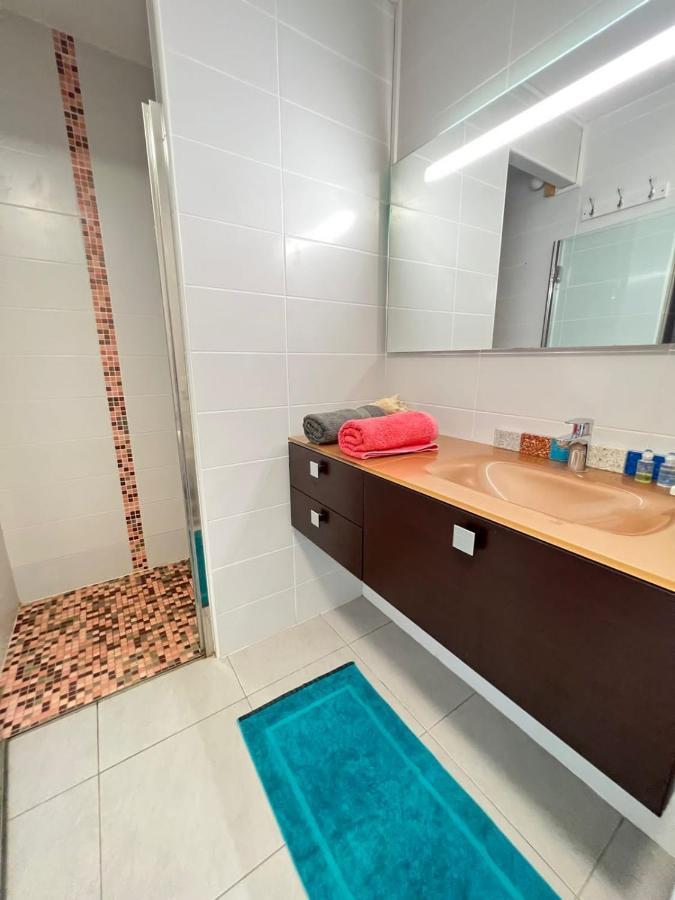 Appartement De Standing Vue Mer ชูลแชร์ ภายนอก รูปภาพ